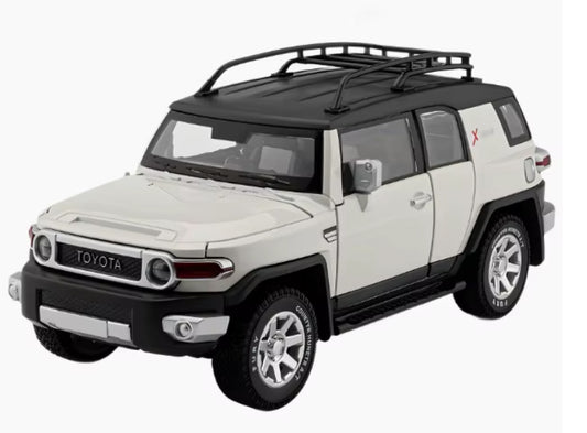 1:24 Scale Toyota FJ Cruiser - White